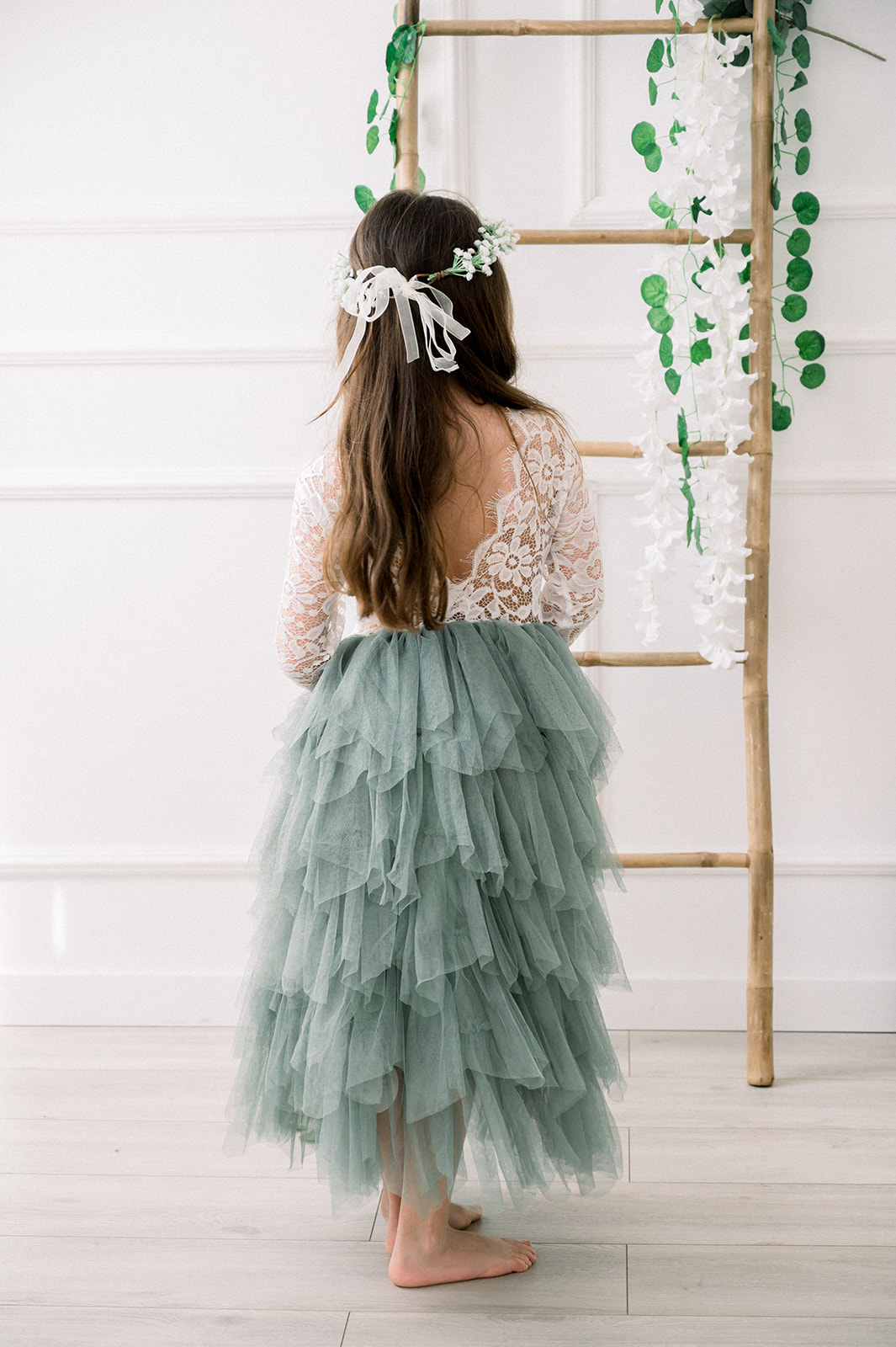 robe de cérémonie modèle Juliette manche longue vert sauge