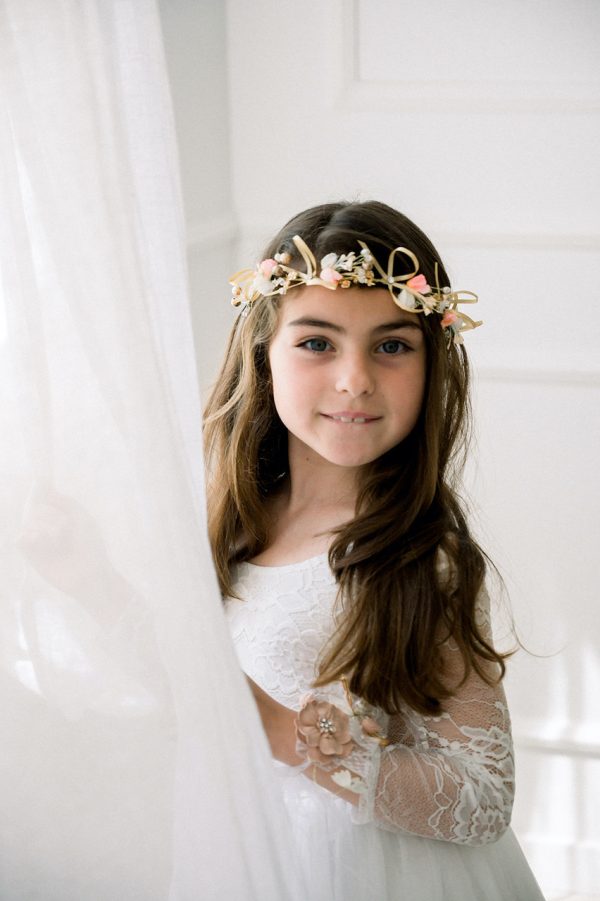 couronne de fleurs bijoux enfant cortège Isis