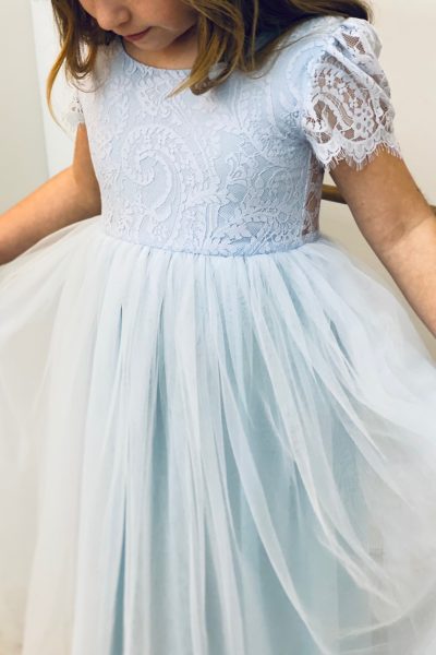 robe en tulle bleu enfant