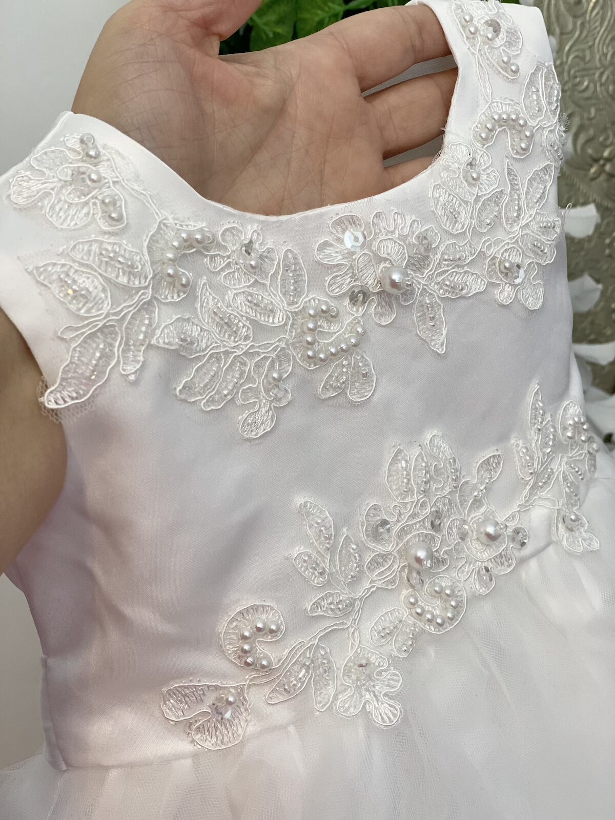 Robe de Baptême Yara Fille Blanche en Dentelle et Tulle – Spécial Cérémonie – Image 4