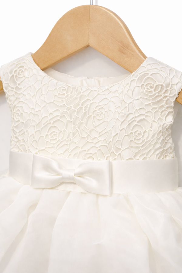 Robe de baptême grâce blanc cassé