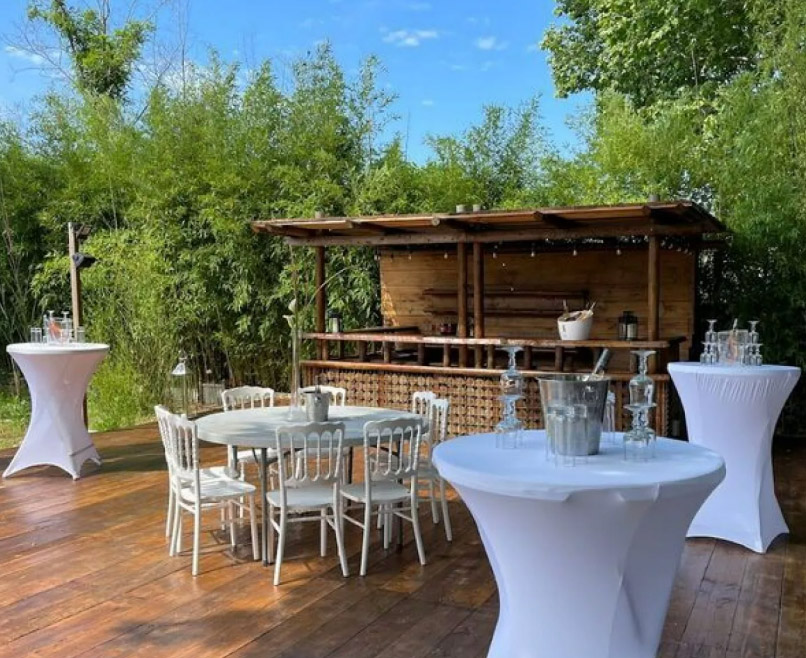 vue extérieure mariage domaine des sources