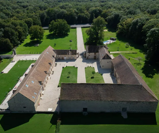 vue extérieur domaine mariage Yonne Chenevière