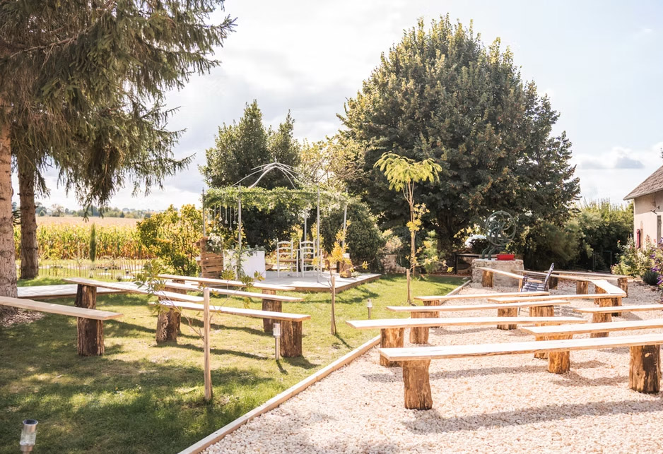 vue extérieure le domaine des Plagats